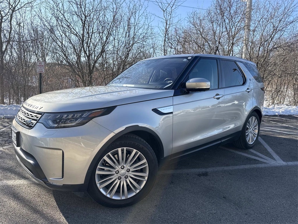 2017 Land Rover Discovery HSE LUX's photo