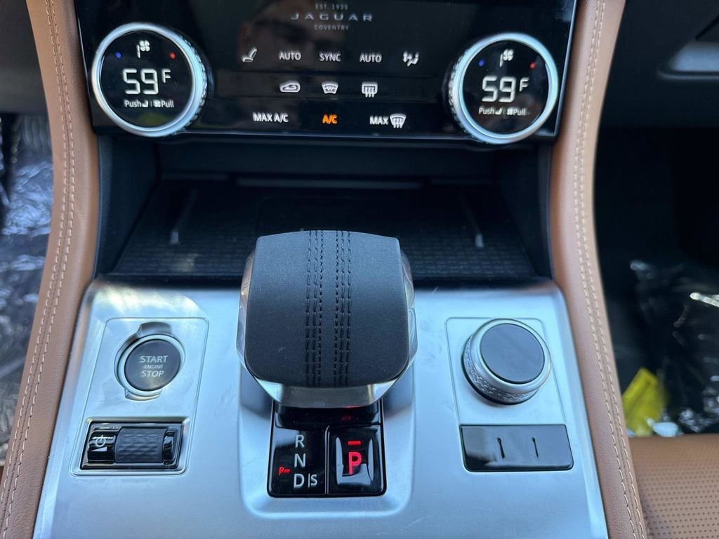 2026 Jaguar F-Pace R-Dynamic S - Photo 32