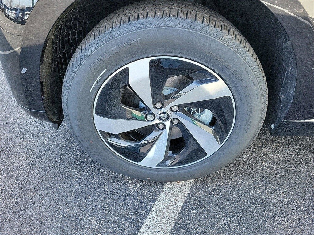 2025 Jaguar F-PACE P250 R-Dynamic S photo 3