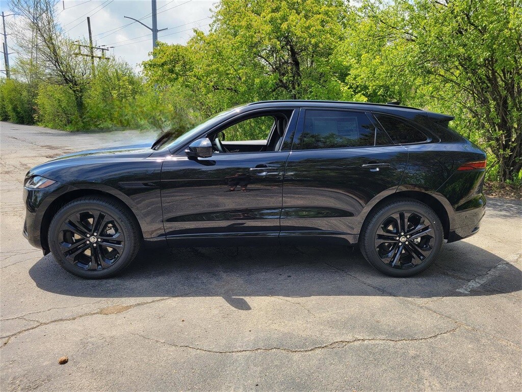 2026 Jaguar F-PACE P250 R-Dynamic S photo 2