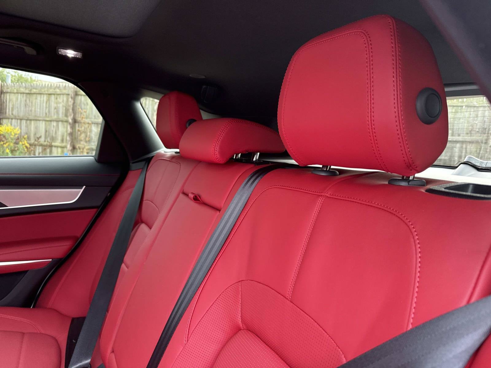 2026 Jaguar F-Pace R-Dynamic S - Photo 17