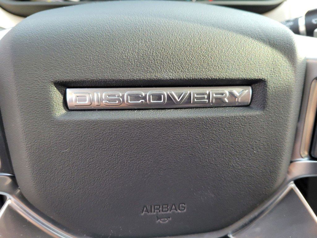 2025 Land Rover Discovery Dynamic SE - Photo 36