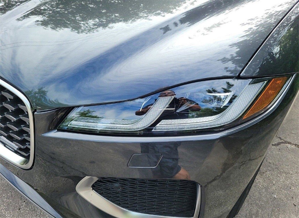 2025 Jaguar F-PACE P250 R-Dynamic S photo 4