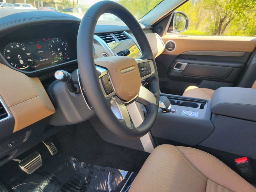 2025 Land Rover Discovery Metropolitan Edition - Photo 25