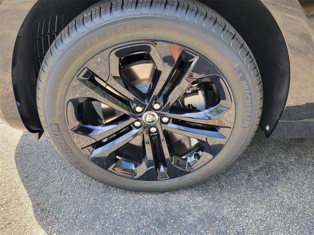 2026 Jaguar F-PACE P250 R-Dynamic S photo 3