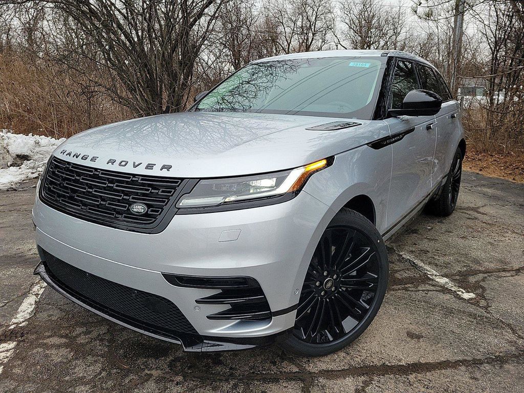 2025 Land Rover Range Rover Velar P400 Dynamic HSE's photo