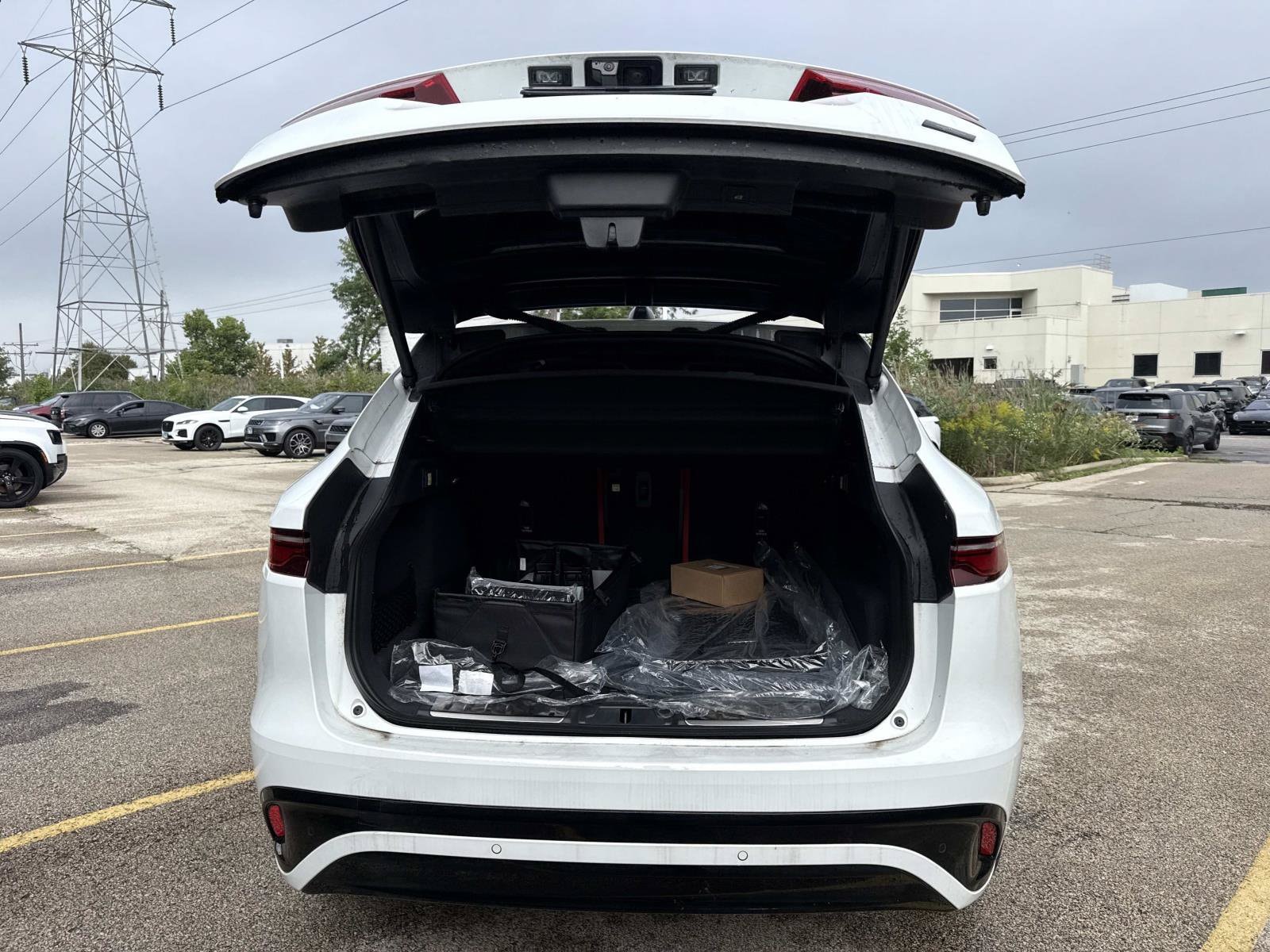 2026 Jaguar F-Pace R-Dynamic S - Photo 10