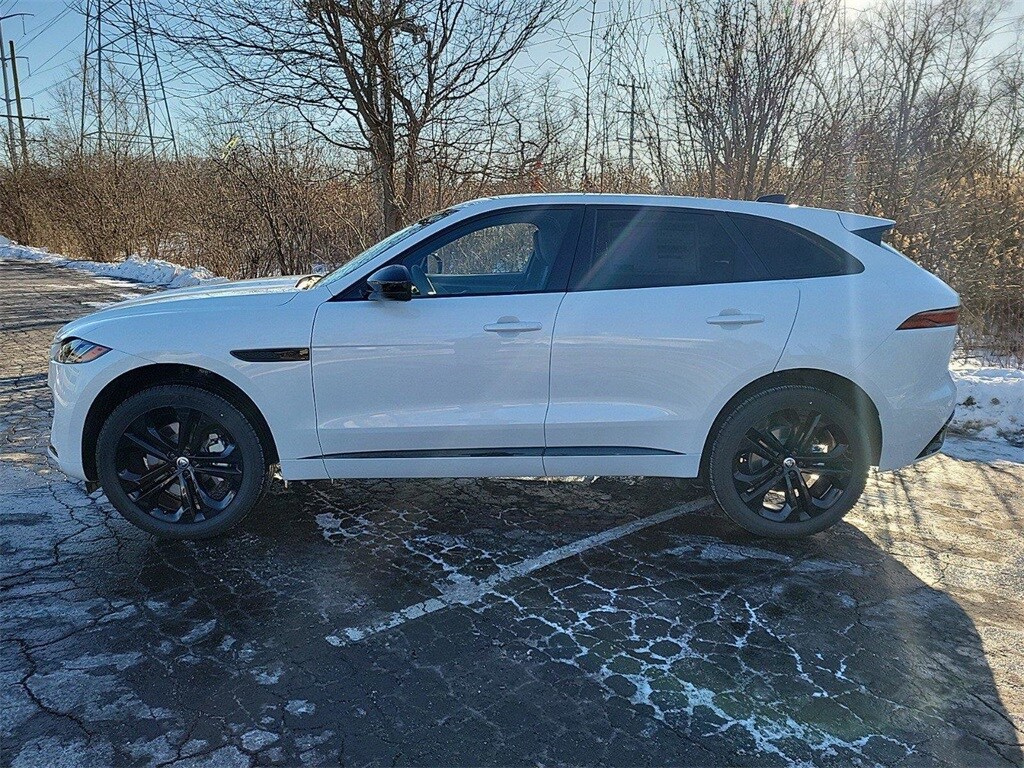2025 Jaguar F-PACE P400 R-Dynamic S photo 2