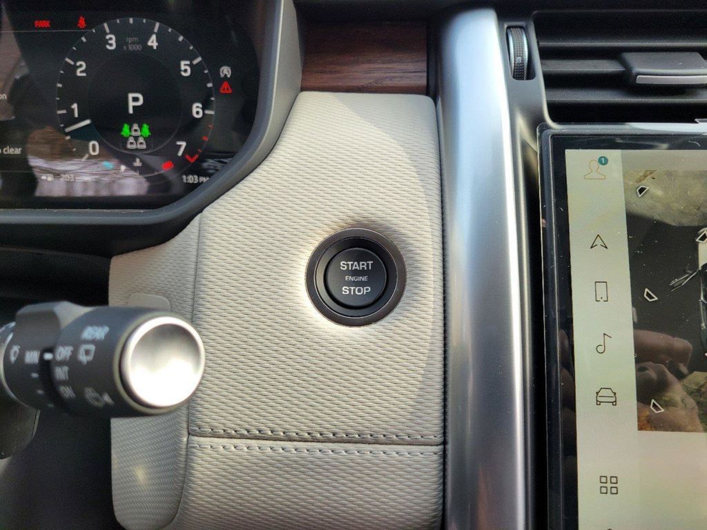2025 Land Rover Discovery Dynamic SE - Photo 30