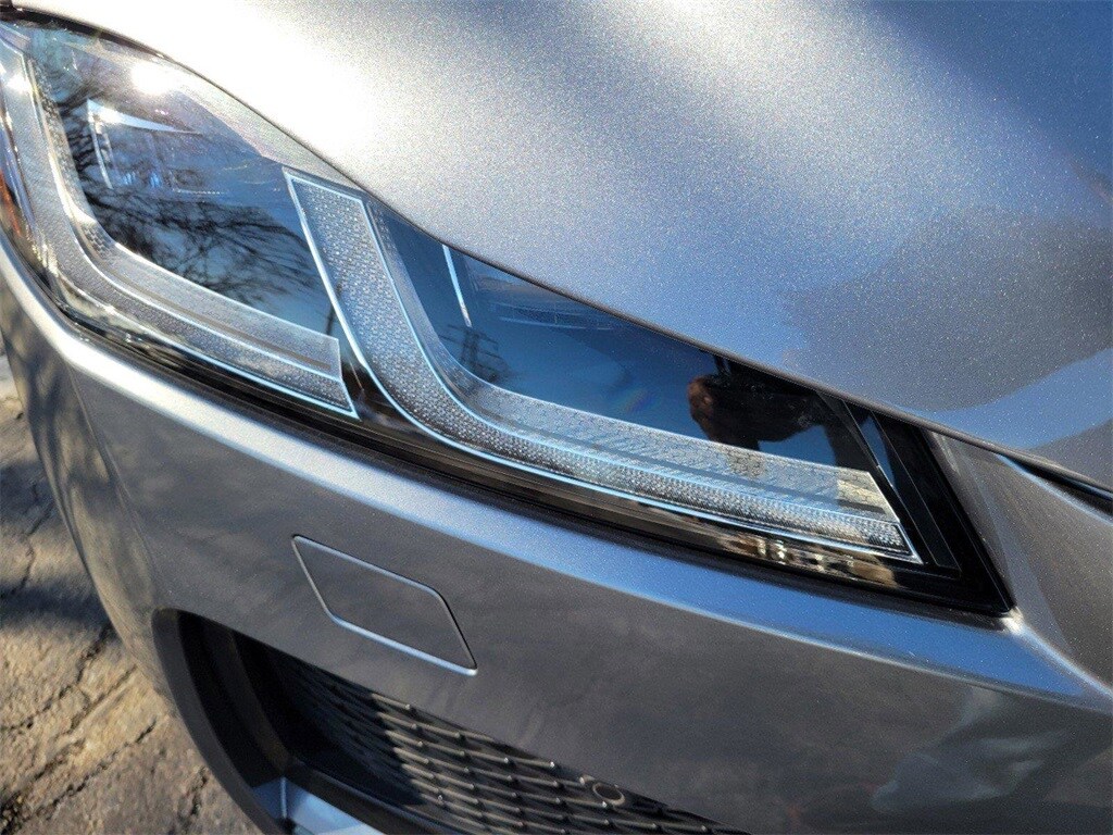 2025 Jaguar F-PACE P250 R-Dynamic S photo 4