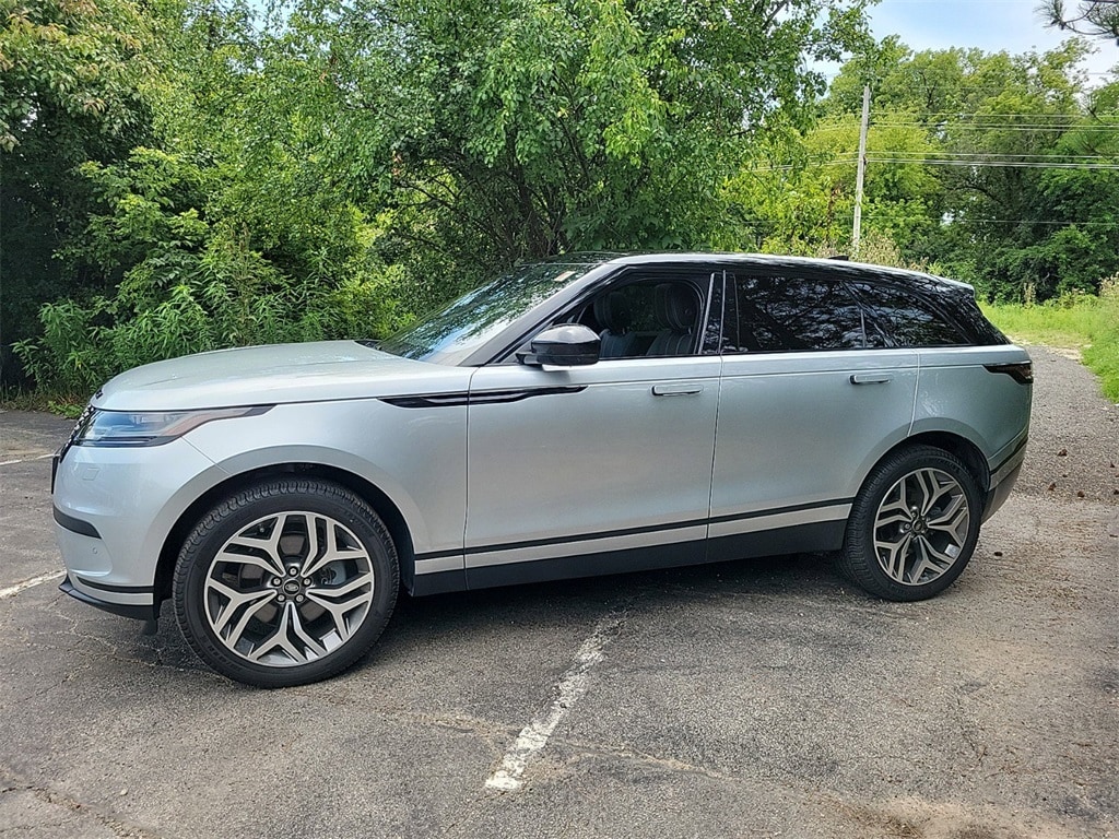 Used 2020 Land Rover Range Rover Velar S with VIN SALYB2FV8LA269690 for sale in Northfield, IL