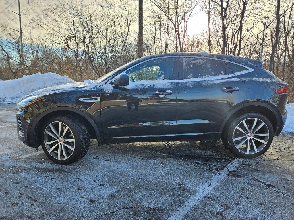 2018 Jaguar E-PACE R-Dynamic photo 2