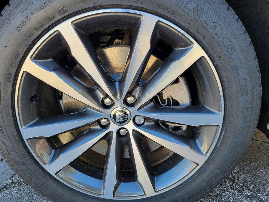 2026 Jaguar F-PACE P250 R-Dynamic S photo 3