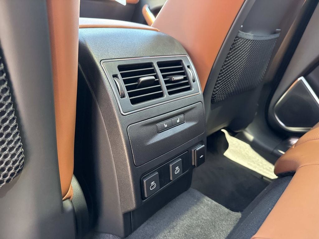 2026 Jaguar F-Pace R-Dynamic S - Photo 20