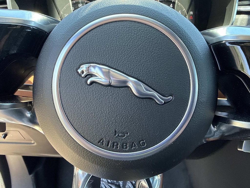 2026 Jaguar F-Pace R-Dynamic S - Photo 37