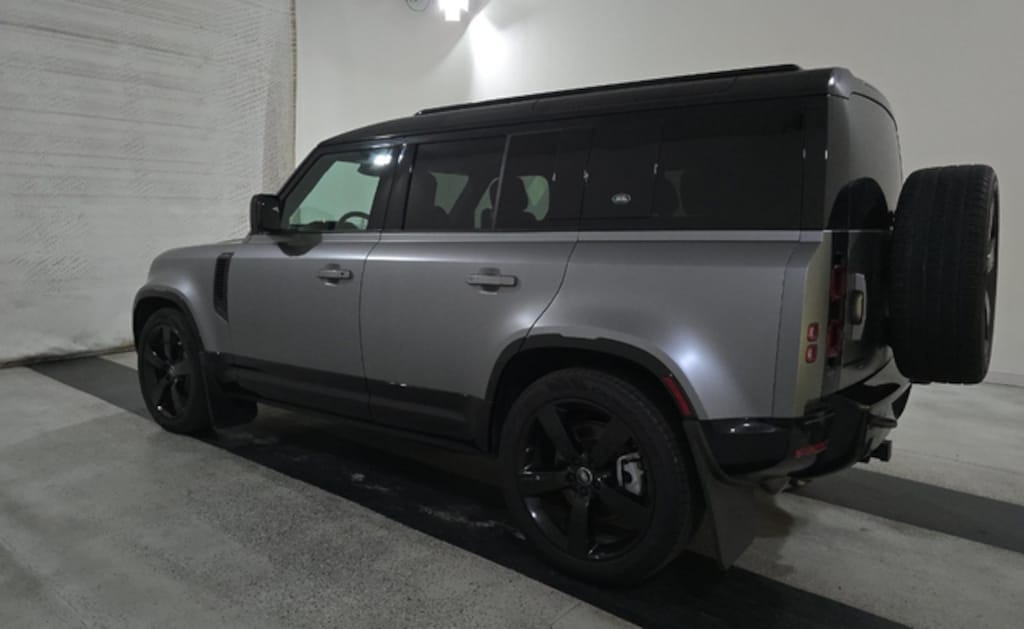 Used 2023 Land Rover Defender 110 X-Dynamic SE SUV