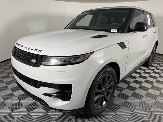 2025 Land Rover Range Rover Sport SE photo 3