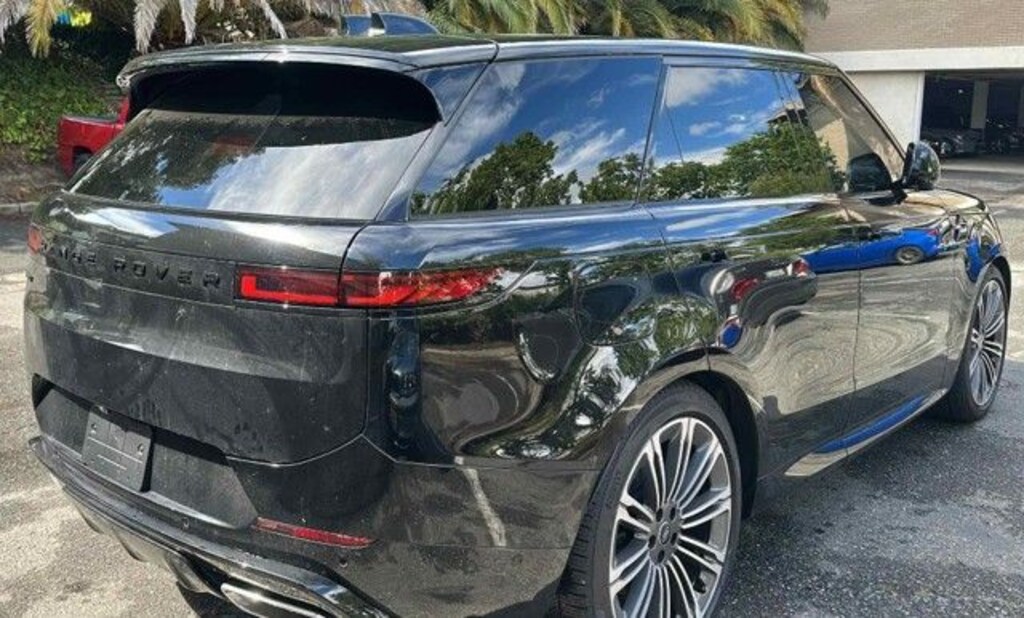 Used 2025 Land Rover Range Rover Sport Dynamic SE SUV