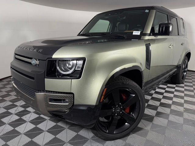 2020 Land Rover Defender 110 photo 2