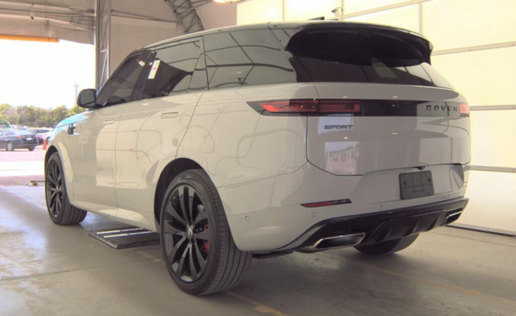 Used 2024 Land Rover Range Rover Sport Dynamic SE SUV