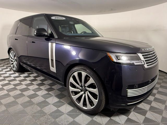 2025 Land Rover Range Rover SV - Photo 9