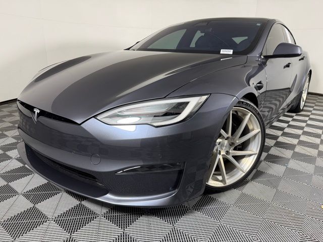 2021 Tesla Model S Plaid photo 2