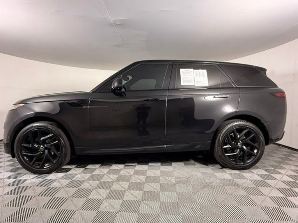 Used 2024 Land Rover Range Rover Sport Dynamic SE SUV