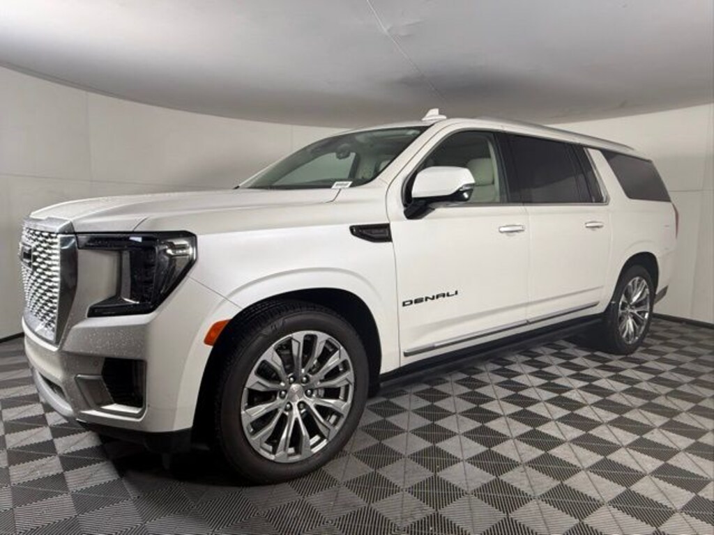 Used 2021 GMC Yukon XL Denali SUV