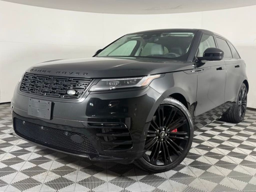 Used 2025 Land Rover Range Rover Velar Dynamic SE SUV