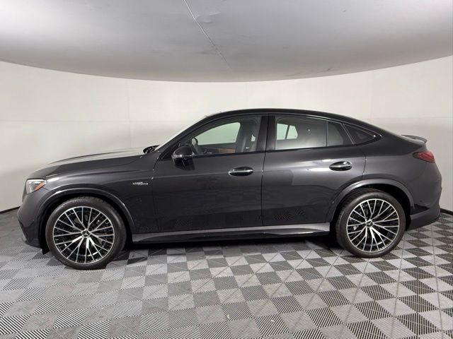 2025 Mercedes Benz GLC 43 AMG photo 4