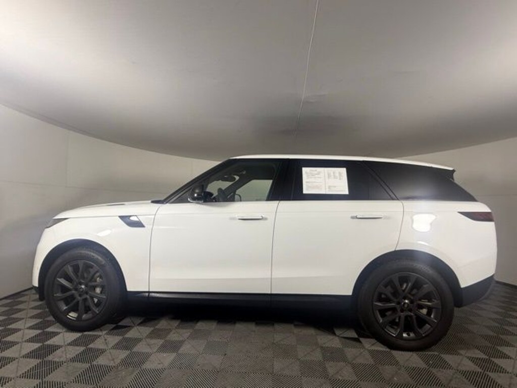 Used 2025 Land Rover Range Rover Sport SE SUV