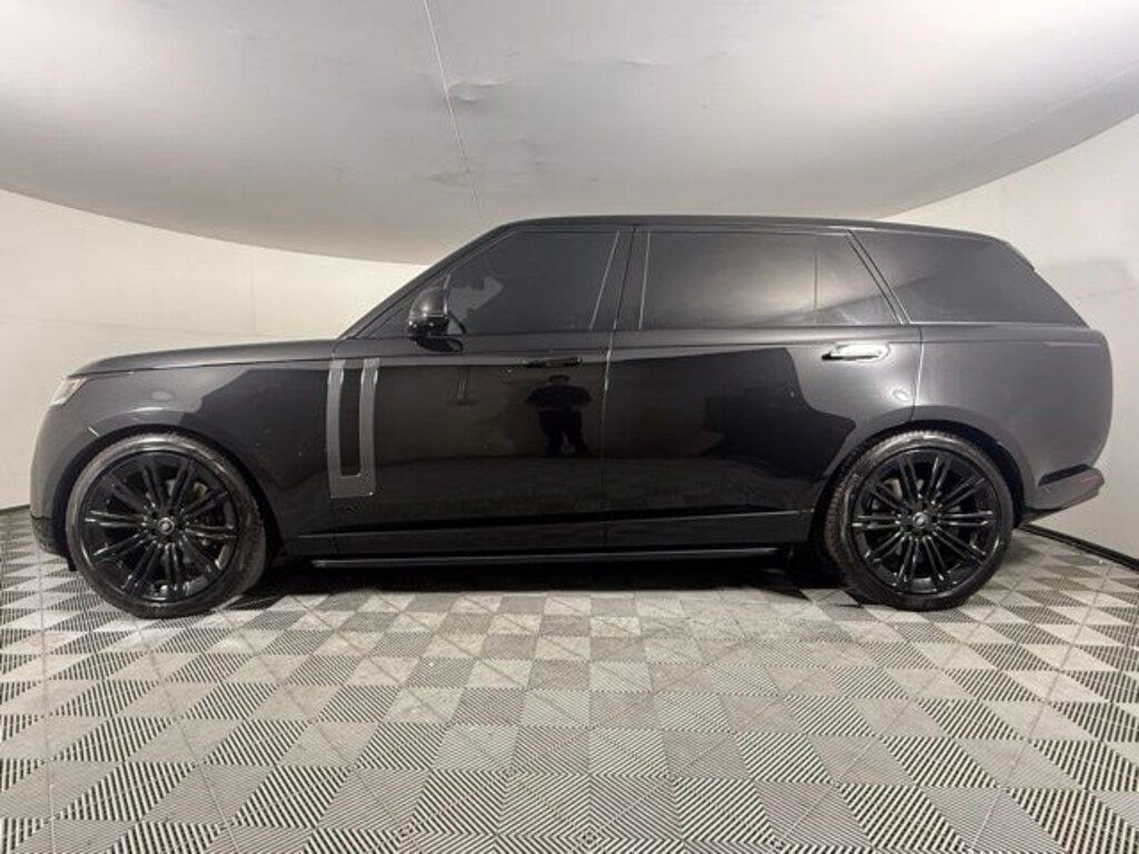 Used 2024 Land Rover Range Rover SE SUV
