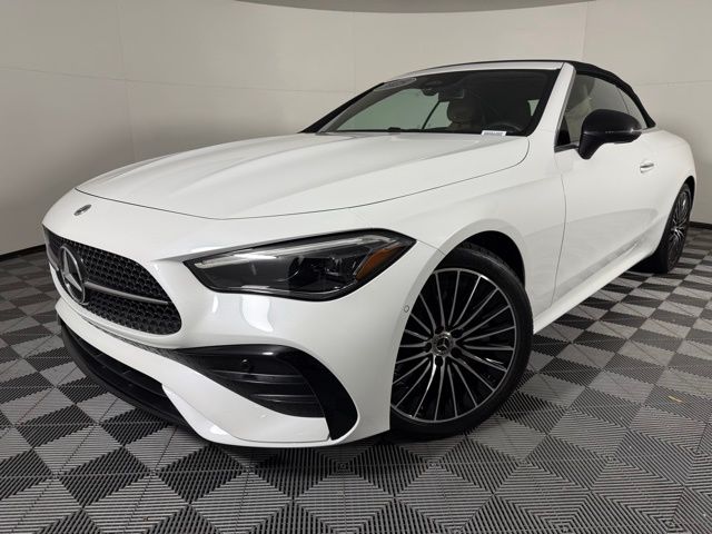 2025 Mercedes Benz CLE 450 4MATIC photo 2