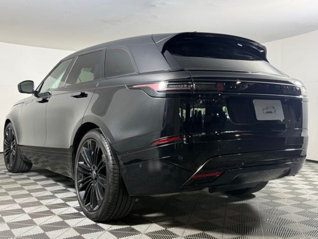 Used 2025 Land Rover Range Rover Velar Dynamic SE SUV