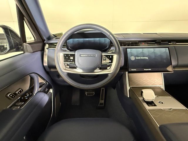 2025 Land Rover Range Rover SV - Photo 16