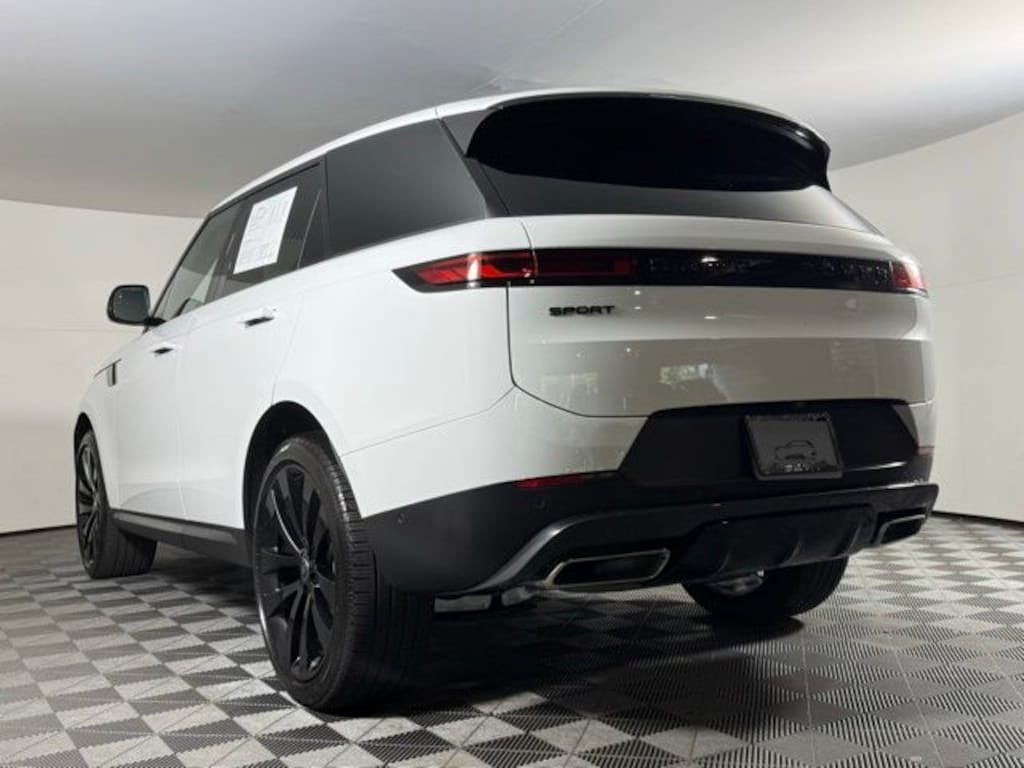 Used 2025 Land Rover Range Rover Sport SE SUV