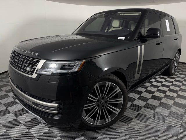 2023 Land Rover Range Rover Base photo 2