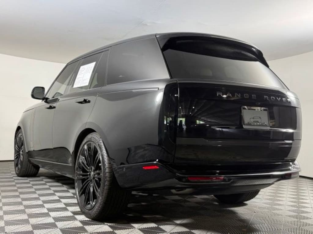 Used 2025 Land Rover Range Rover SE SUV