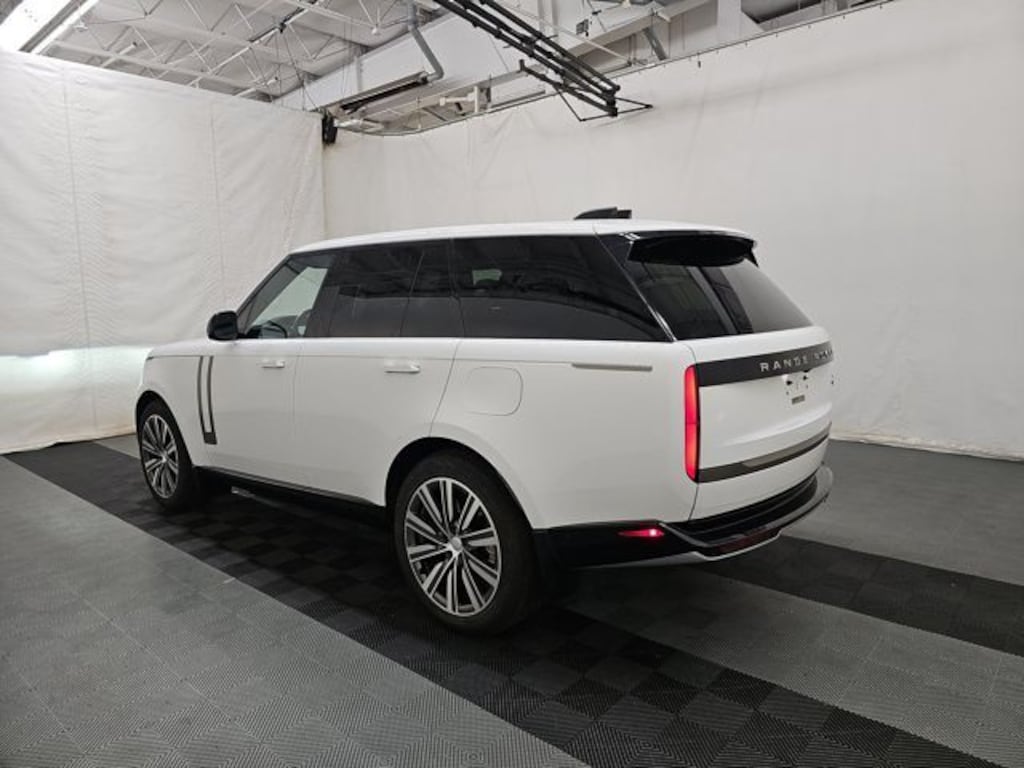 Used 2023 Land Rover Range Rover Plug-In Hybrid SE SUV