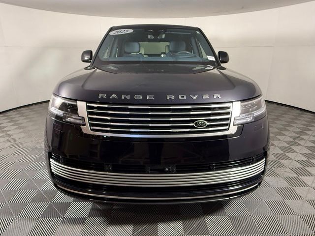 2025 Land Rover Range Rover SV - Photo 10