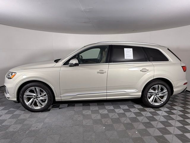 2022 Audi Q7 55 Prestige photo 4