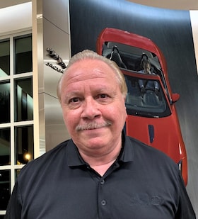 Staff member Pete Alvarez from ID_dd699f75aa24