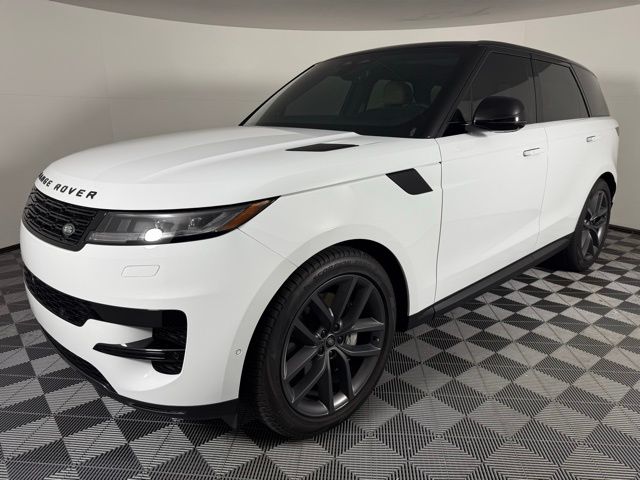 2024 Land Rover Range Rover Sport SE photo 2