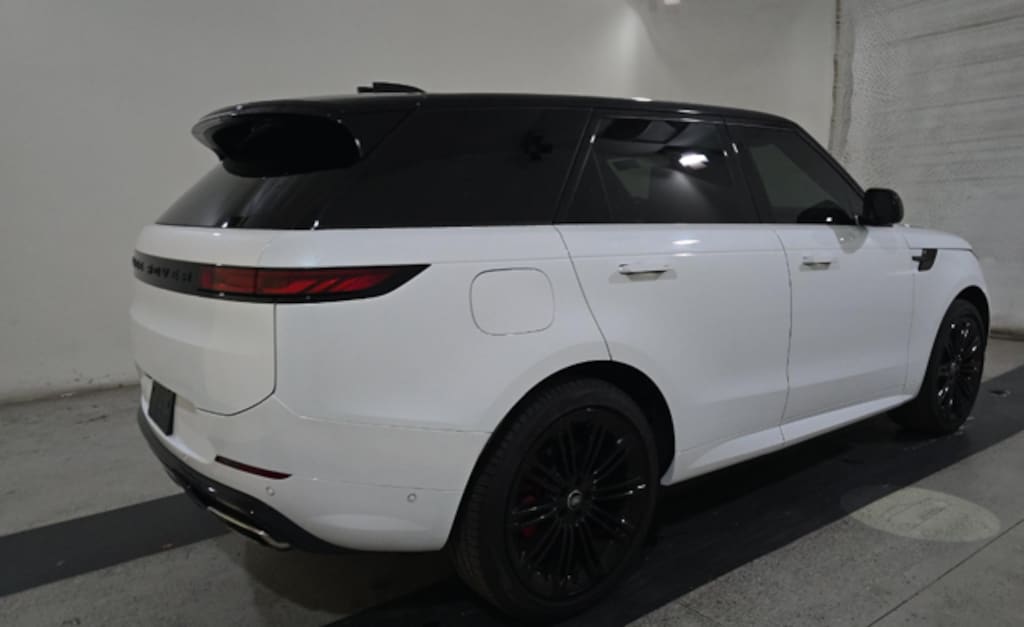Used 2024 Land Rover Range Rover Sport Dynamic SUV