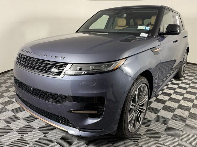 2025 Land Rover Range Rover Sport SE photo 3