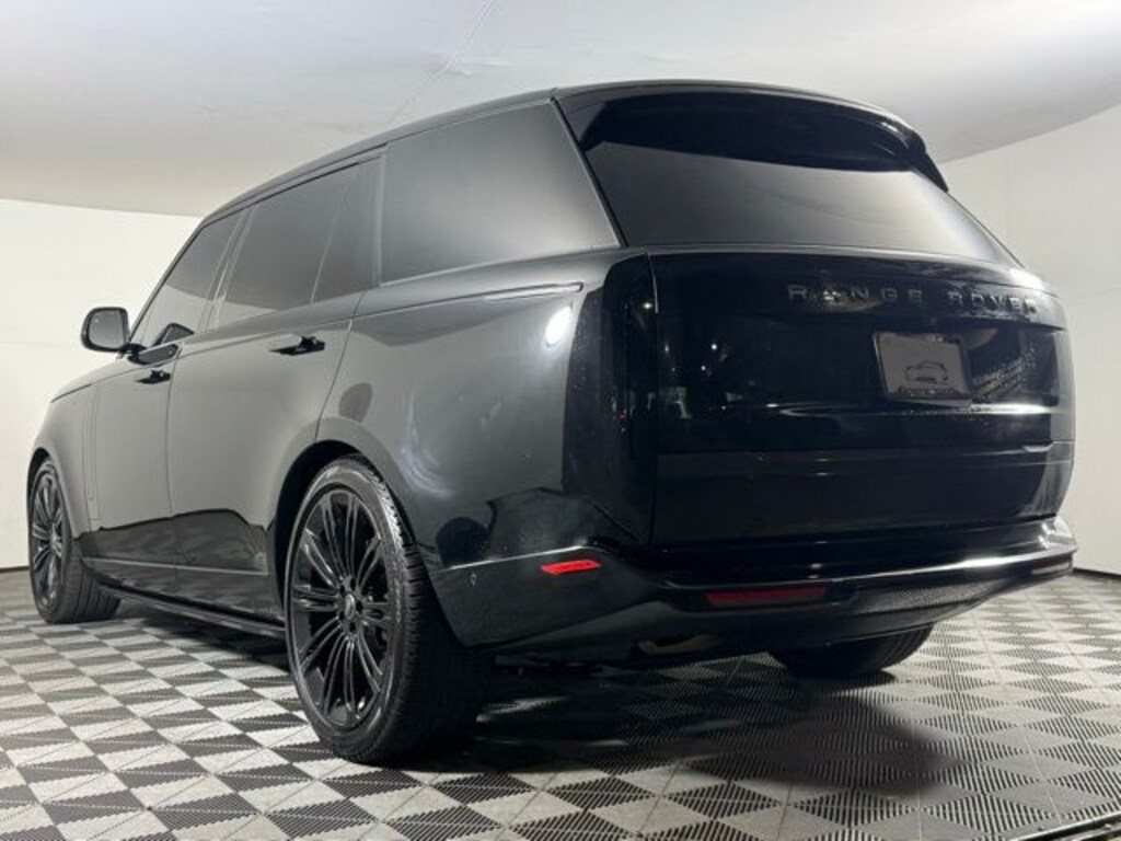 Used 2024 Land Rover Range Rover SE SUV