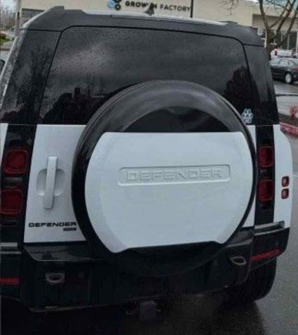 Used 2023 Land Rover Defender 110 X-Dynamic SE SUV