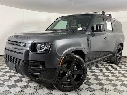 2024 Land Rover Defender 130 X-Dynamic SE SUV
