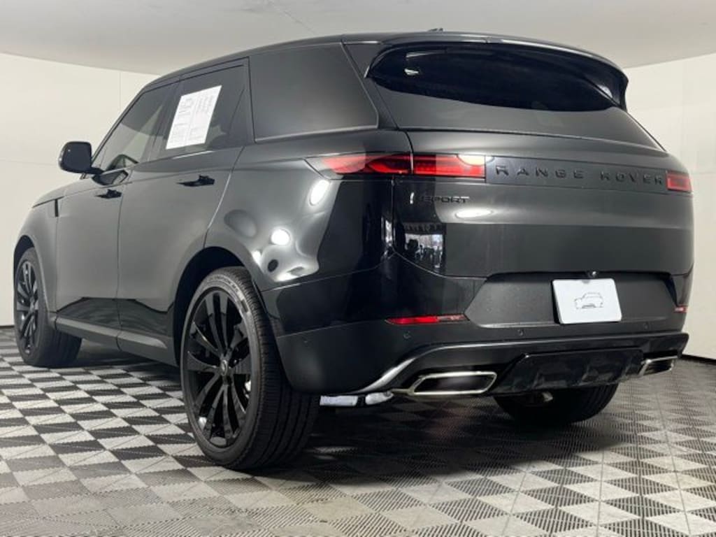 Used 2025 Land Rover Range Rover Sport SE SUV