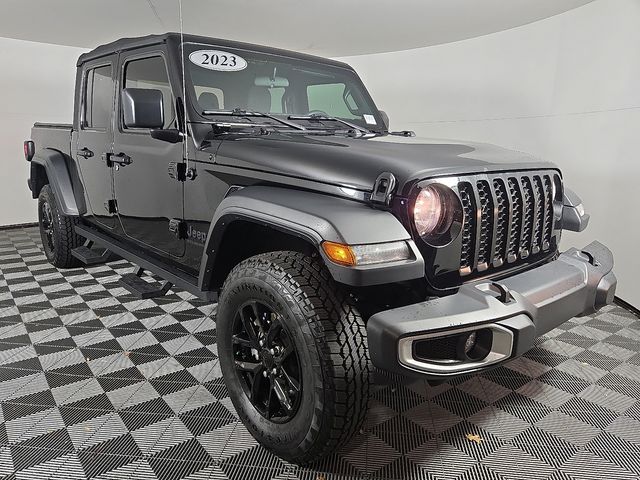 2023 Jeep Gladiator Sport S photo 3